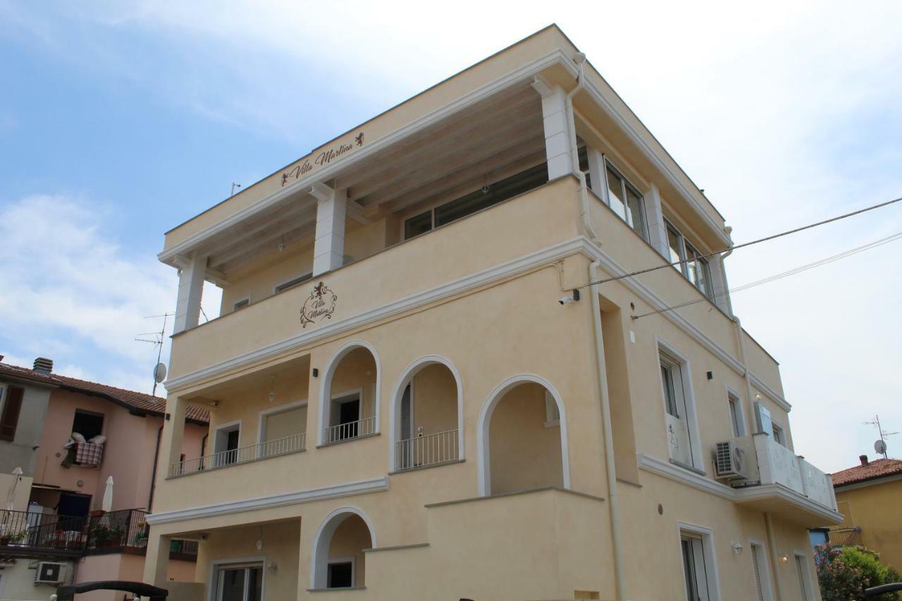 Villa Martina Luxury Rooms Desenzano del Garda Exterior photo